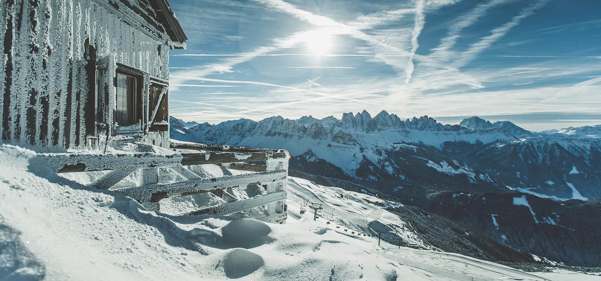 winterurlaub im skigebiet plose in den dolomiten