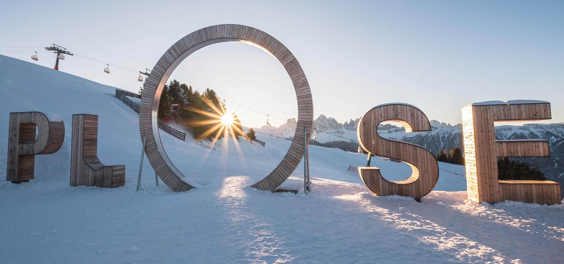 winterurlaub im skigebiet plose in den dolomiten